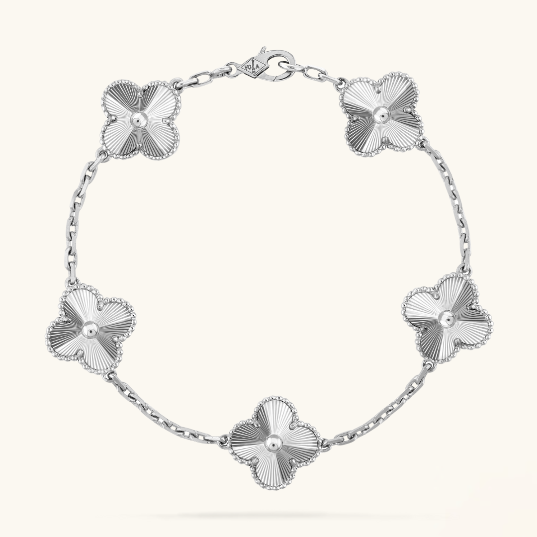 CLOVER | Black/Silver Bracelet