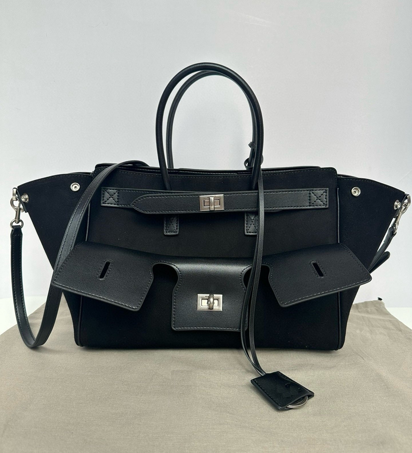 Sophisticated Large suede Tote